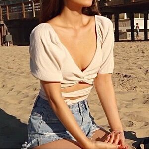 BLUE LABEL LABEL Knotted Bow Cream Tie-Front Puff Sleeve Blouse Size S